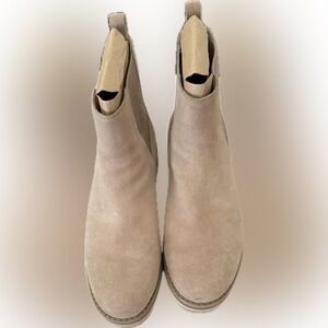 Dove/Stone Taupe Suede Ankle Boots size 10M